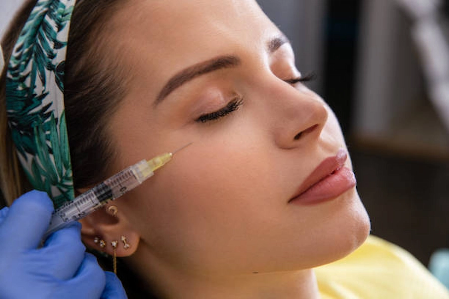 Youthful skin treatment using plasma injections