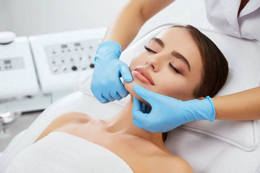 Revitalizing skin treatment at ATOS Medical Center