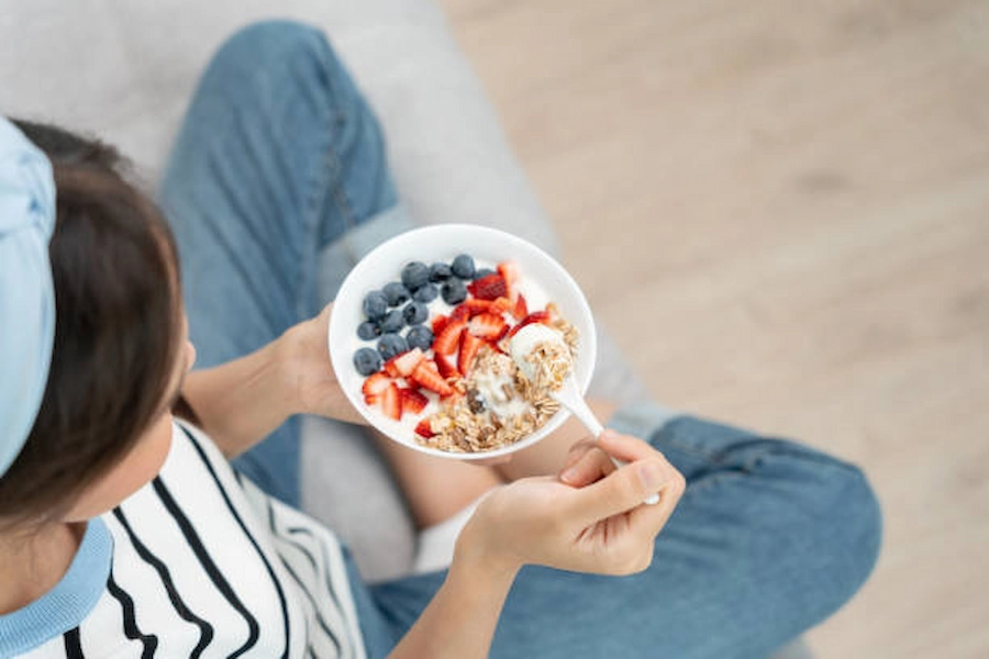 Colorful Plates of Healthy Weight Loss Foods