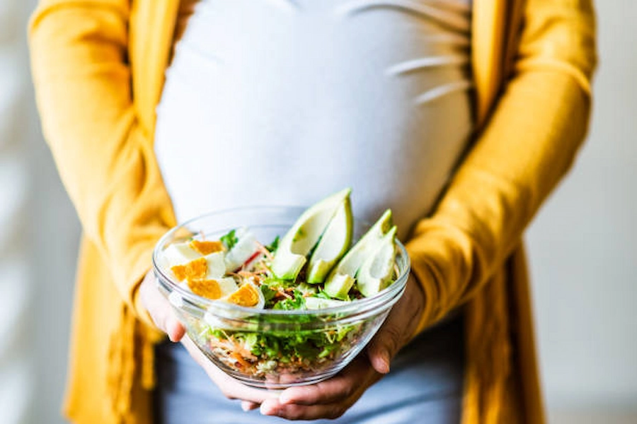 Prenatal nutrition guidance for healthy pregnancies