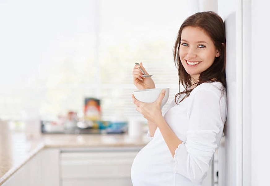 Healthy meal options for breastfeeding mothers